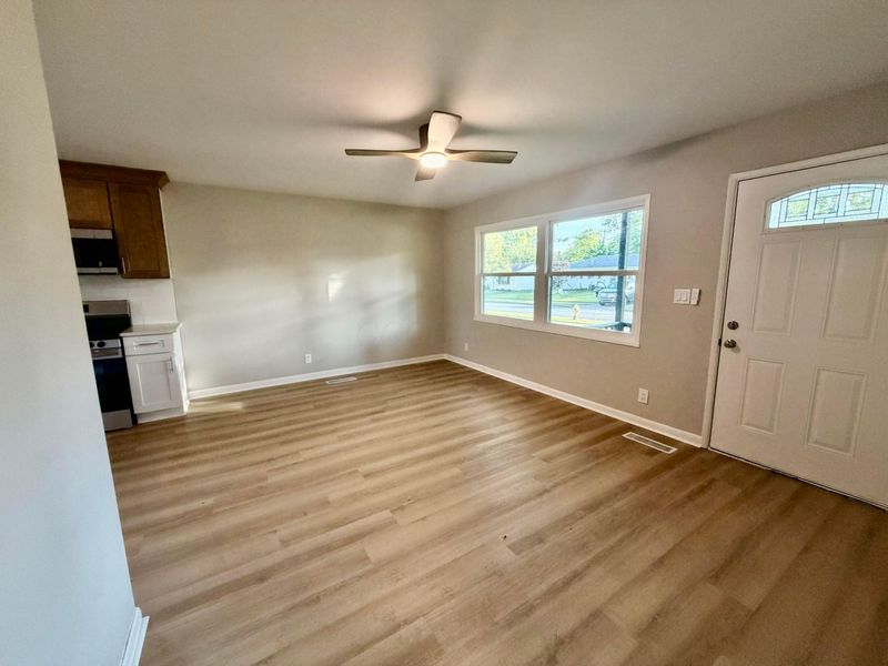 912 Sunview Road , Reynoldsburg, OH 43068 Photo 6