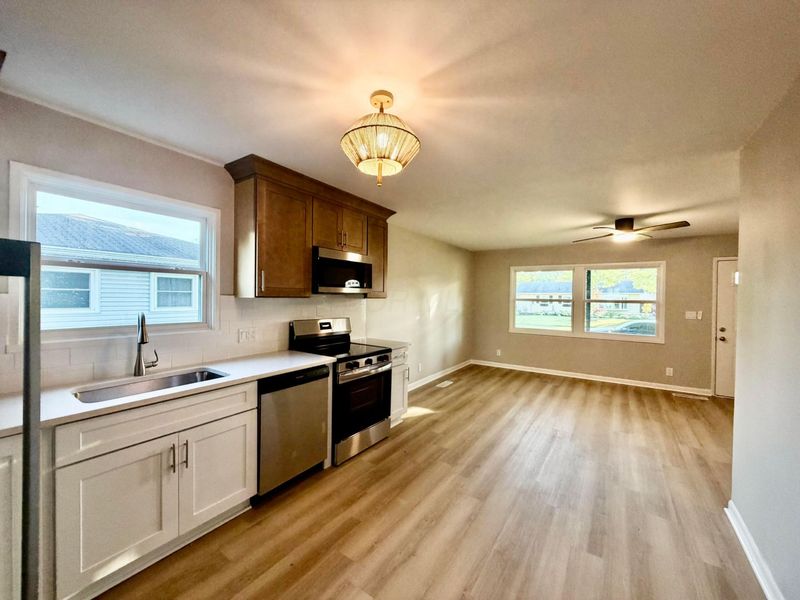 912 Sunview Road , Reynoldsburg, OH 43068 Photo 9