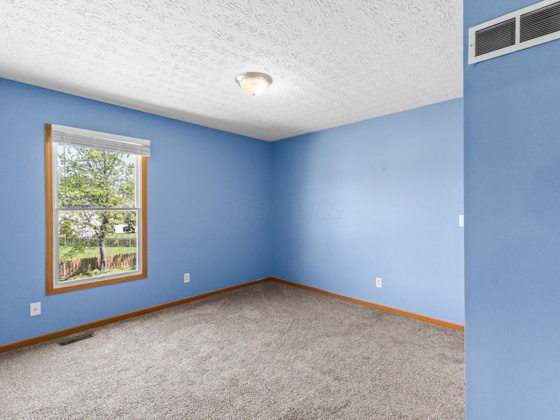 7910 Waggoner Run Drive , Blacklick, OH 43004 Photo 16
