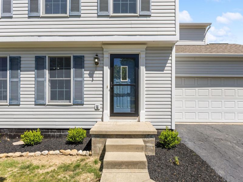 7910 Waggoner Run Drive , Blacklick, OH 43004 Photo 2