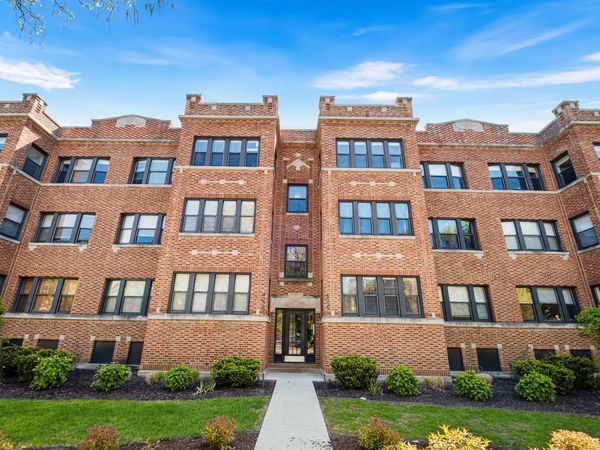 4027 N Southport Avenue , Unit 2, Chicago, IL 60613