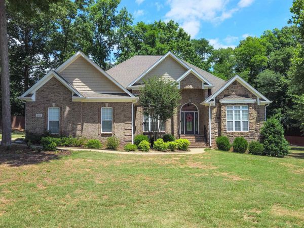 105 Karissa Pointe, Huntsville, AL 35811