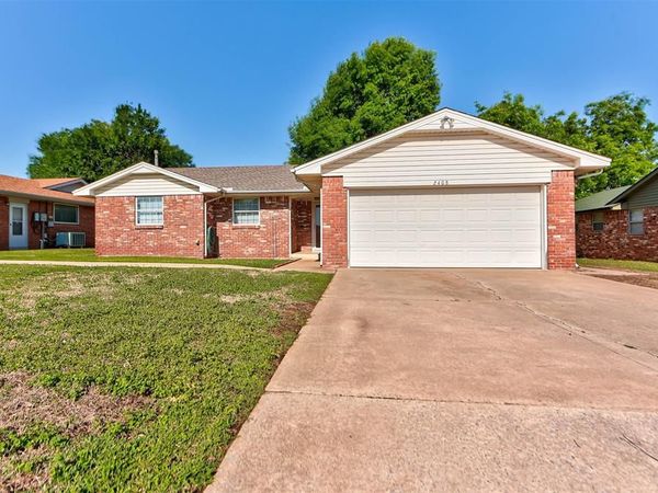 2408 S Jensen Avenue, El Reno, OK 73036