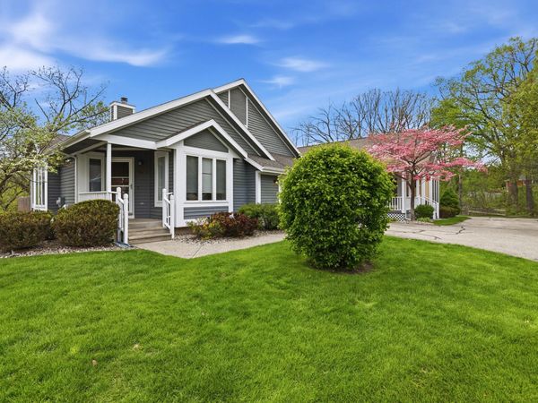 3229 Woodberry Drive SE, Grand Rapids, MI 49512
