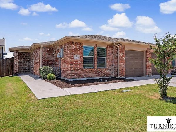 1304 White Sand Drive, Pelican Bay, TX 76020