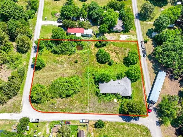 1456 County Road 3328 , Frost, TX 76641