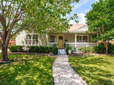 845 Springbrook Drive, Fort Worth, TX 76107