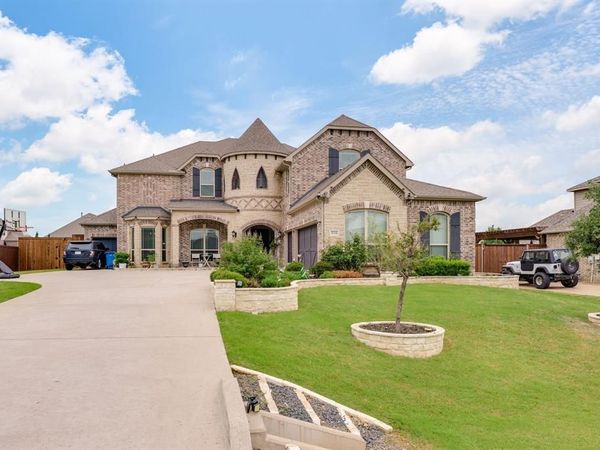116 Thoroughbred Drive , Hickory Creek, TX 75065
