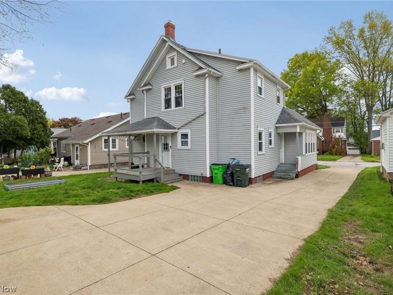 403 E Baird Avenue, Barberton, OH 44203 Photo 35