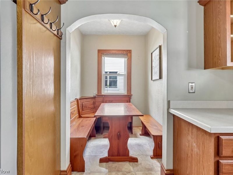403 E Baird Avenue, Barberton, OH 44203 Photo 6