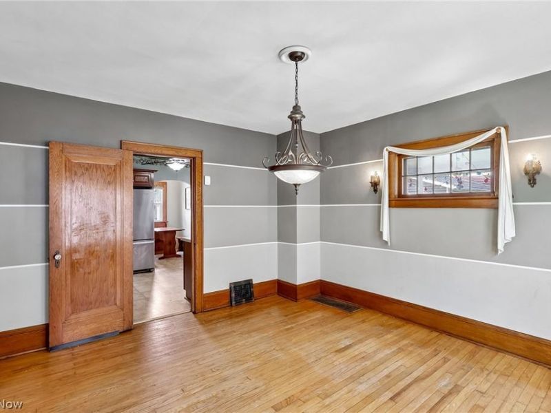 403 E Baird Avenue, Barberton, OH 44203 Photo 8