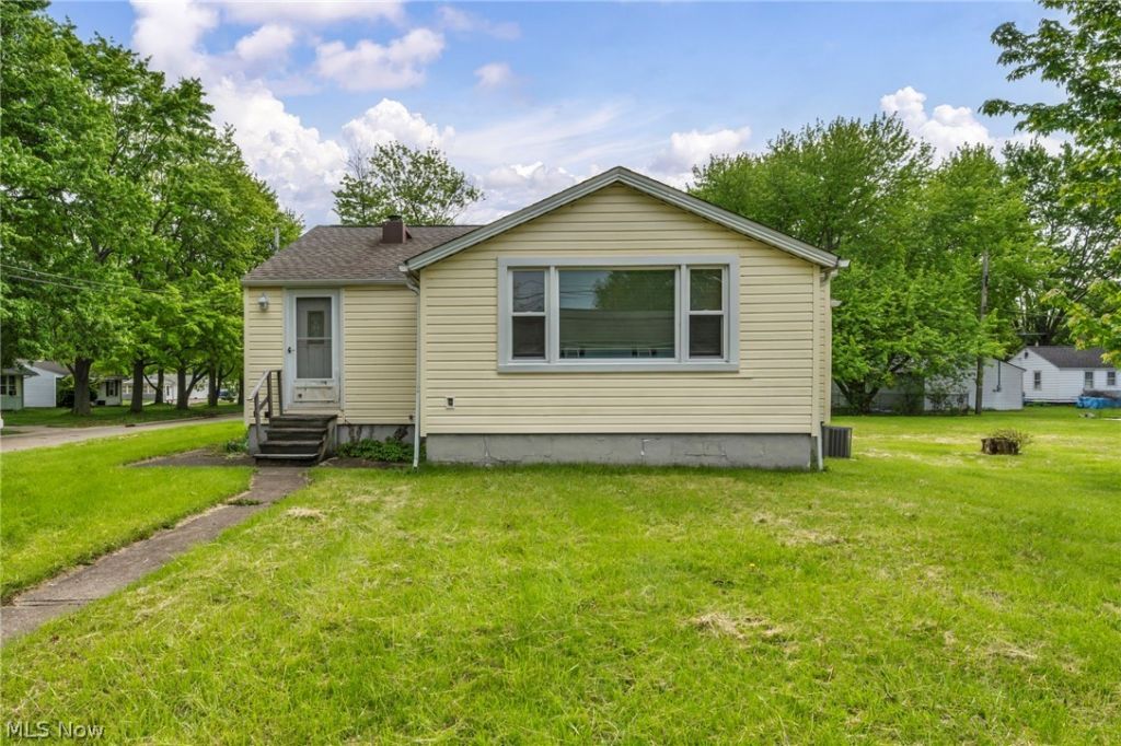 2901 Fulmer Road, Lorain, OH 44053 Main Photo