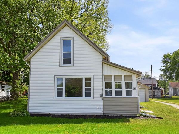 251 N Snowden Street, Andrews, IN 46702