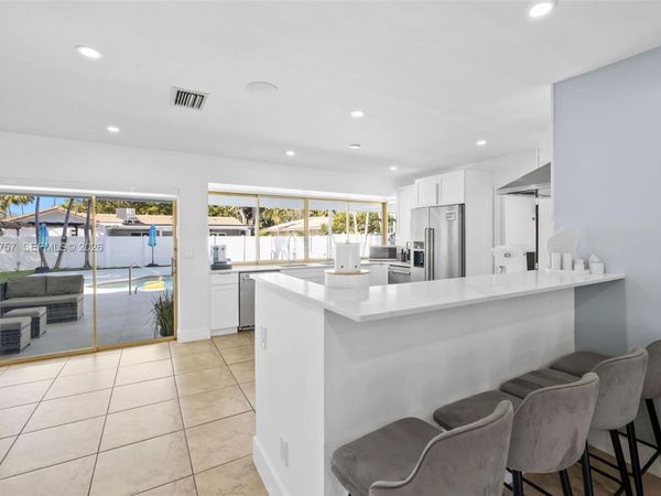 3460 N 46th Ave , Hollywood, FL 33021