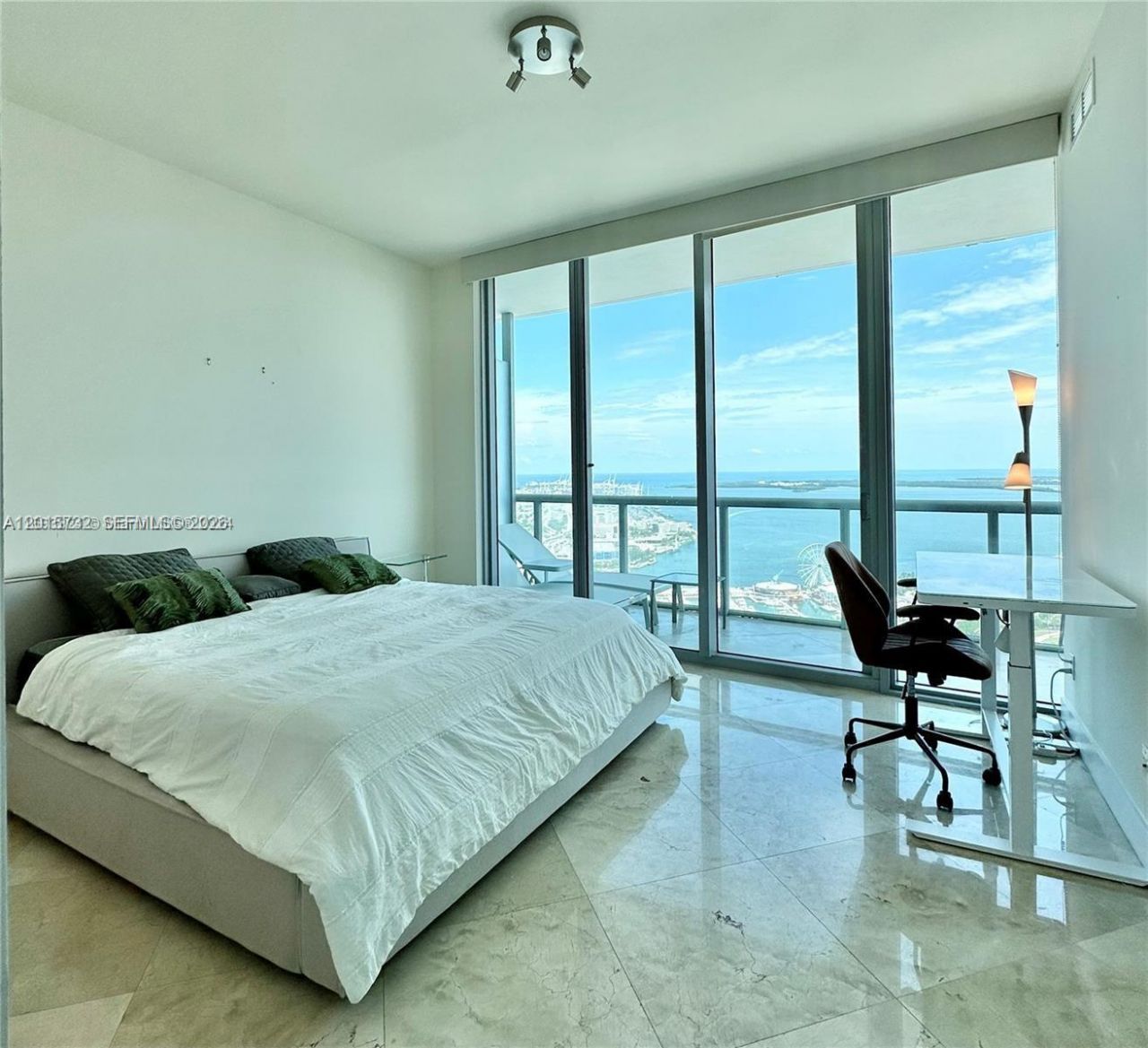 888 SE Biscayne Blvd , Unit 4803, Miami, FL 33132 Photo