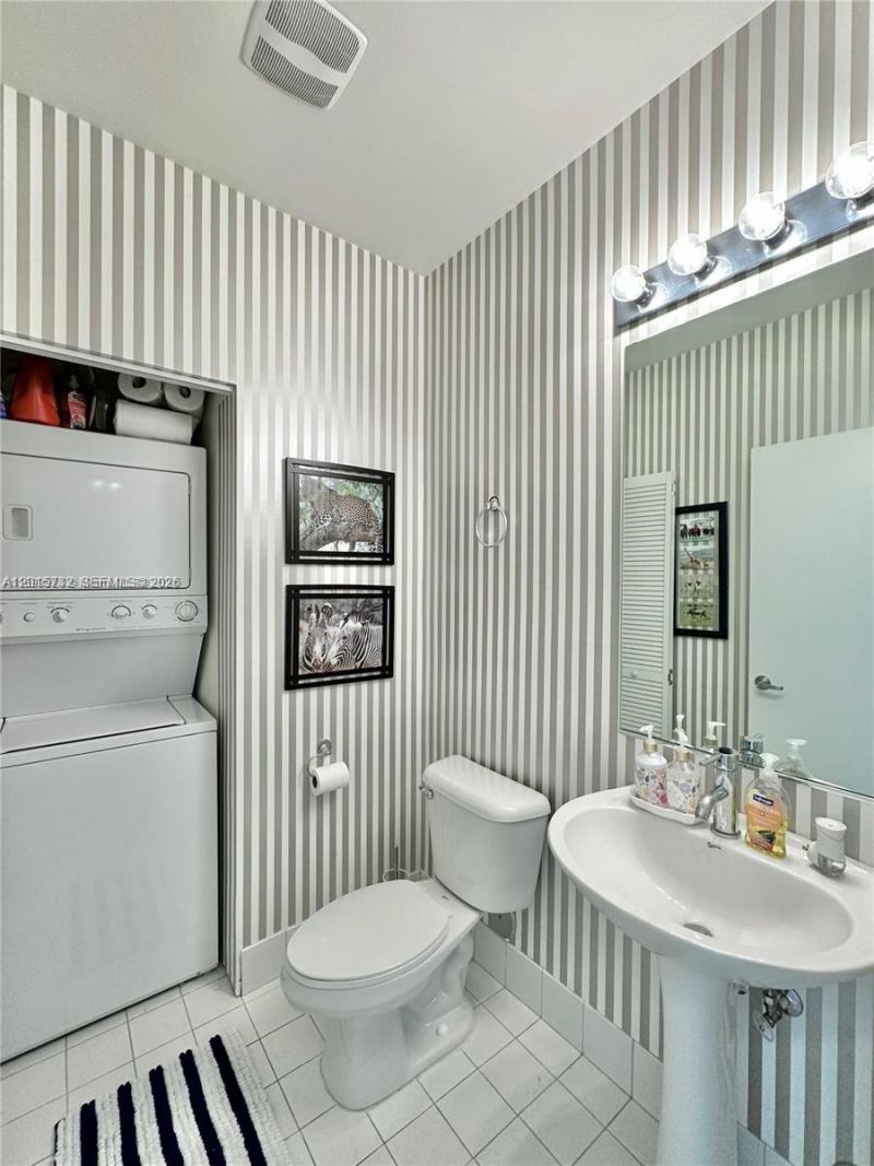 888 SE Biscayne Blvd , Unit 4803, Miami, FL 33132 Photo
