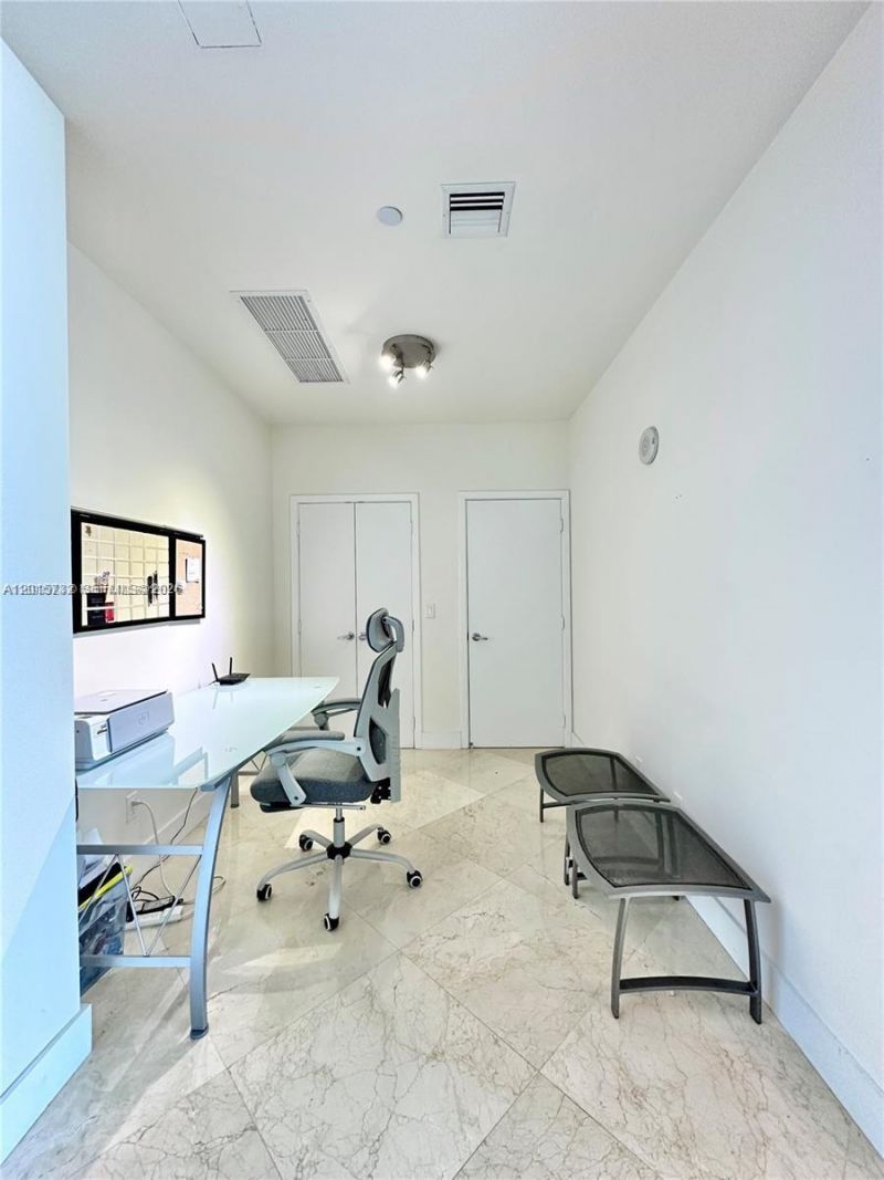 888 SE Biscayne Blvd , Unit 4803, Miami, FL 33132 Photo