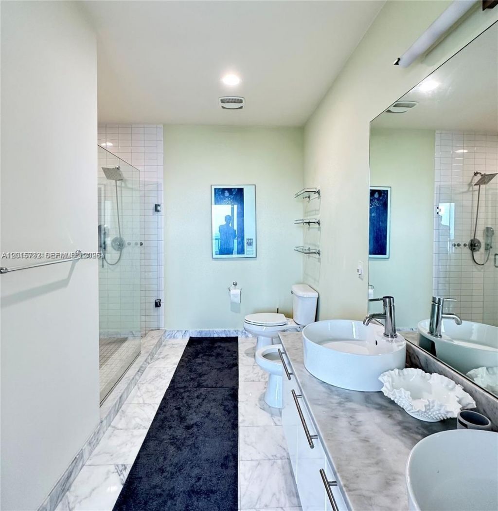 888 SE Biscayne Blvd , Unit 4803, Miami, FL 33132 Photo