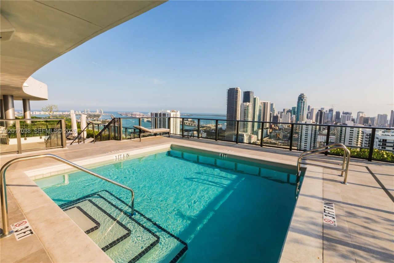 1600 NE 1st Ave , Unit 2405, Miami, FL 33132 Photo