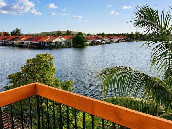 5650 W 26th Ct , Unit 207, Hialeah, FL 33016