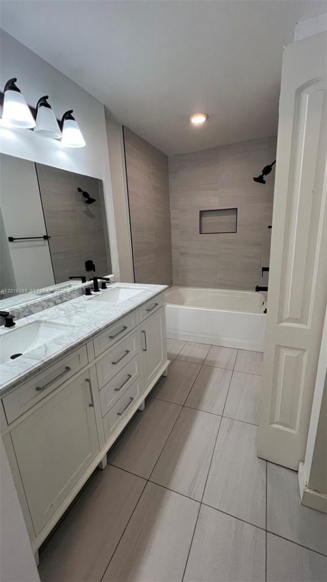 11065 NW 38th Pl, Sunrise, FL 33351 Photo