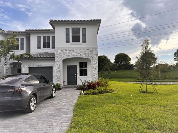 4616 NW 120th Way , Coral Springs, FL 33076