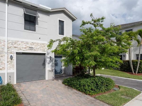 844 NW 3rd Way, Unit 844, Pompano Beach, FL 33060