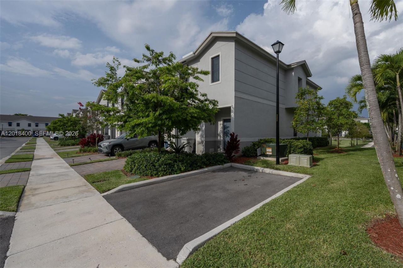 844 NW 3rd Way, Unit 844, Pompano Beach, FL 33060 Photo