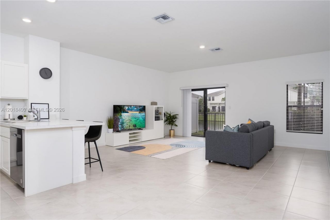 844 NW 3rd Way, Unit 844, Pompano Beach, FL 33060 Photo