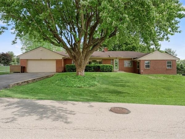 285 Helen Avenue, Xenia Twp, OH 45385
