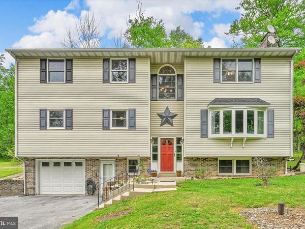 5220 OLEY TURNPIKE ROAD, READING, PA 19606