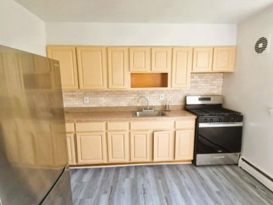 6486 Matthews Street, Unit 2, Philadelphia, PA 19119 Main Photo