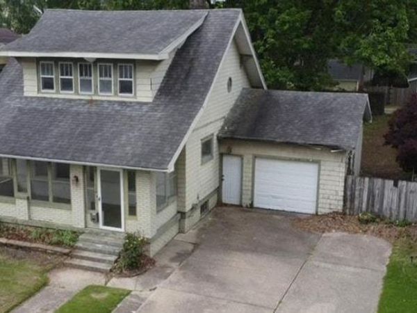 114 N 35th Street, Terre Haute, IN 47803