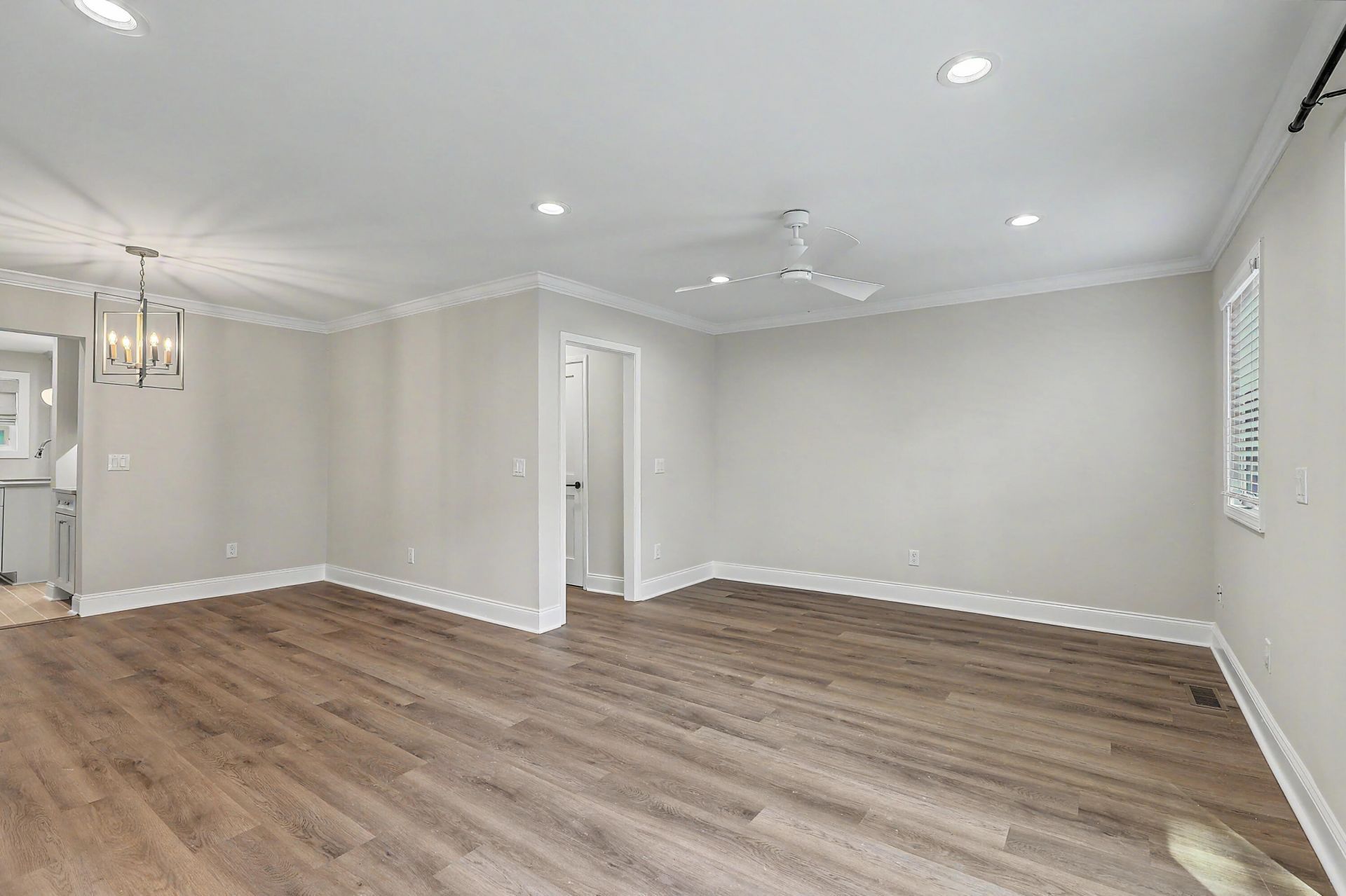 958 Myrtle Court Photo 16