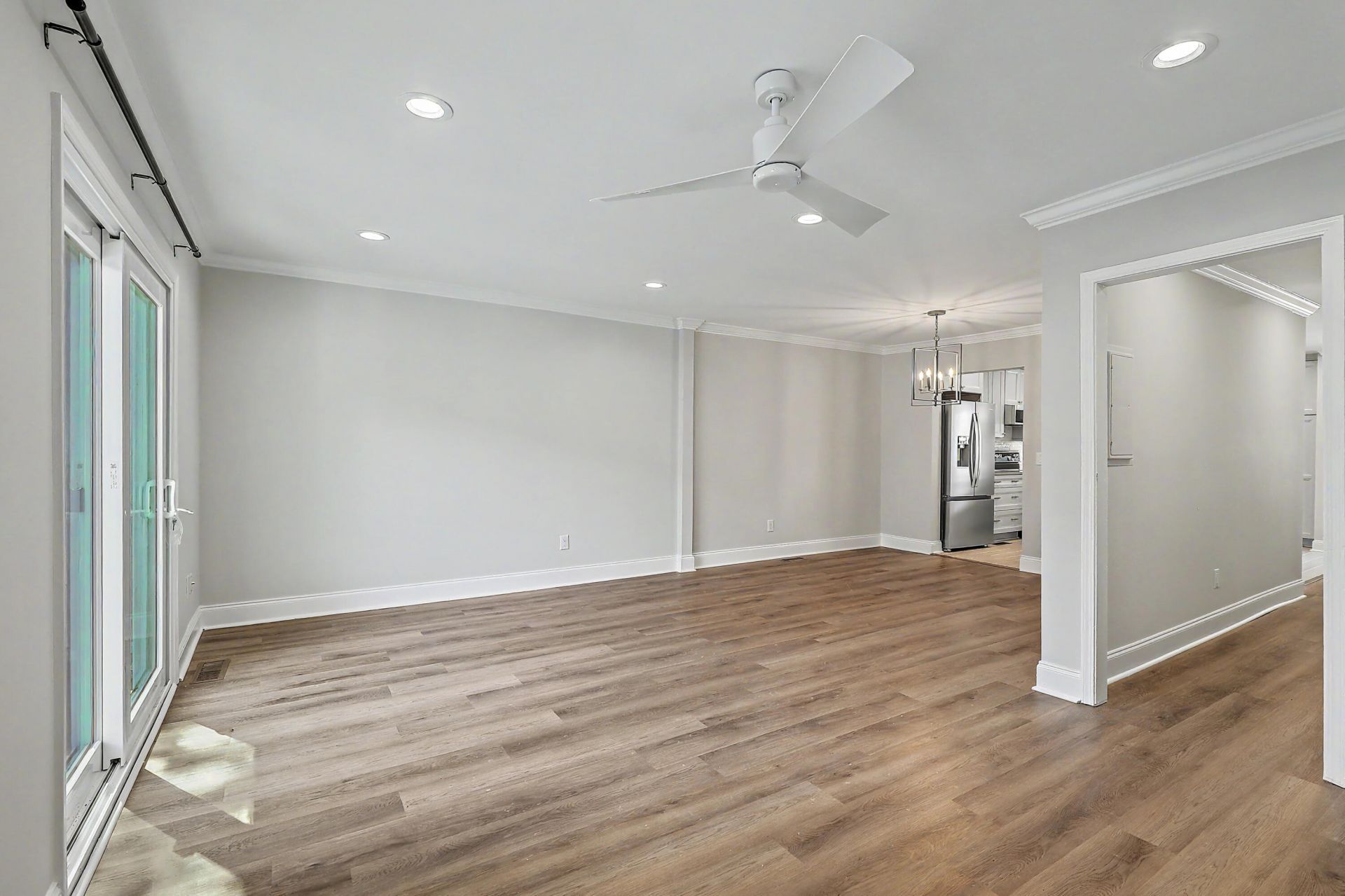 958 Myrtle Court Photo 17