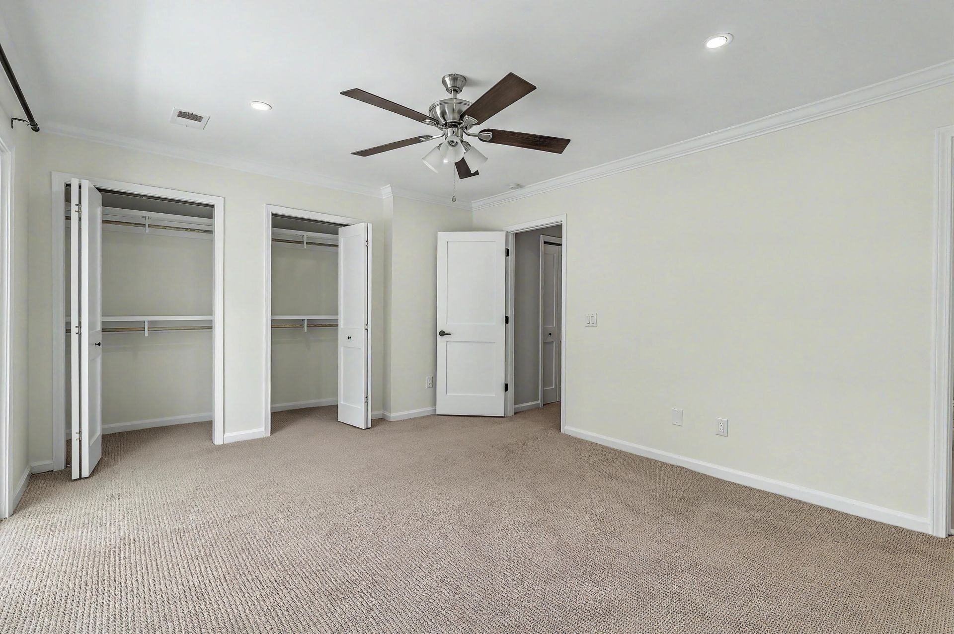 958 Myrtle Court Photo 26
