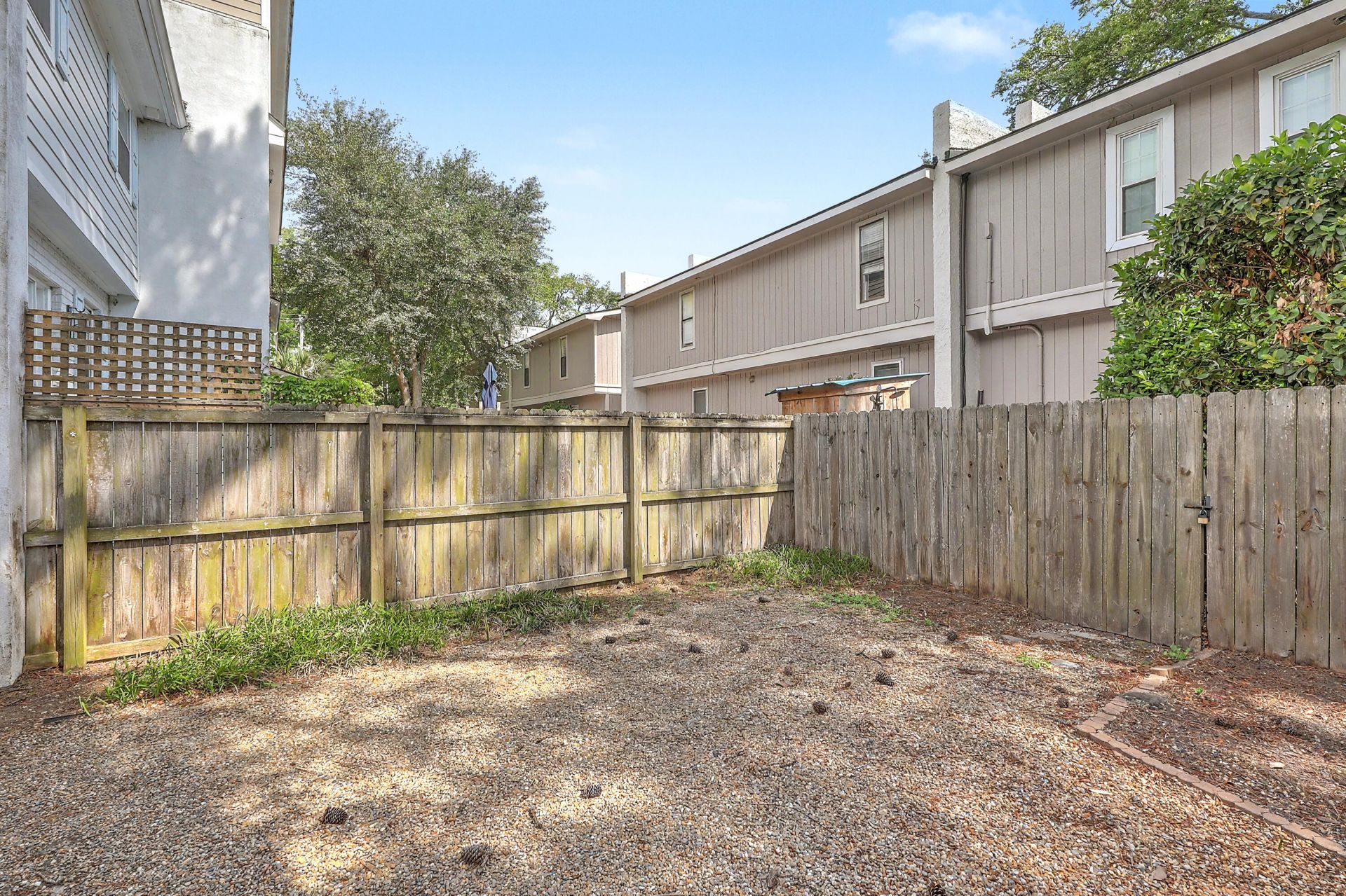 958 Myrtle Court Photo 40