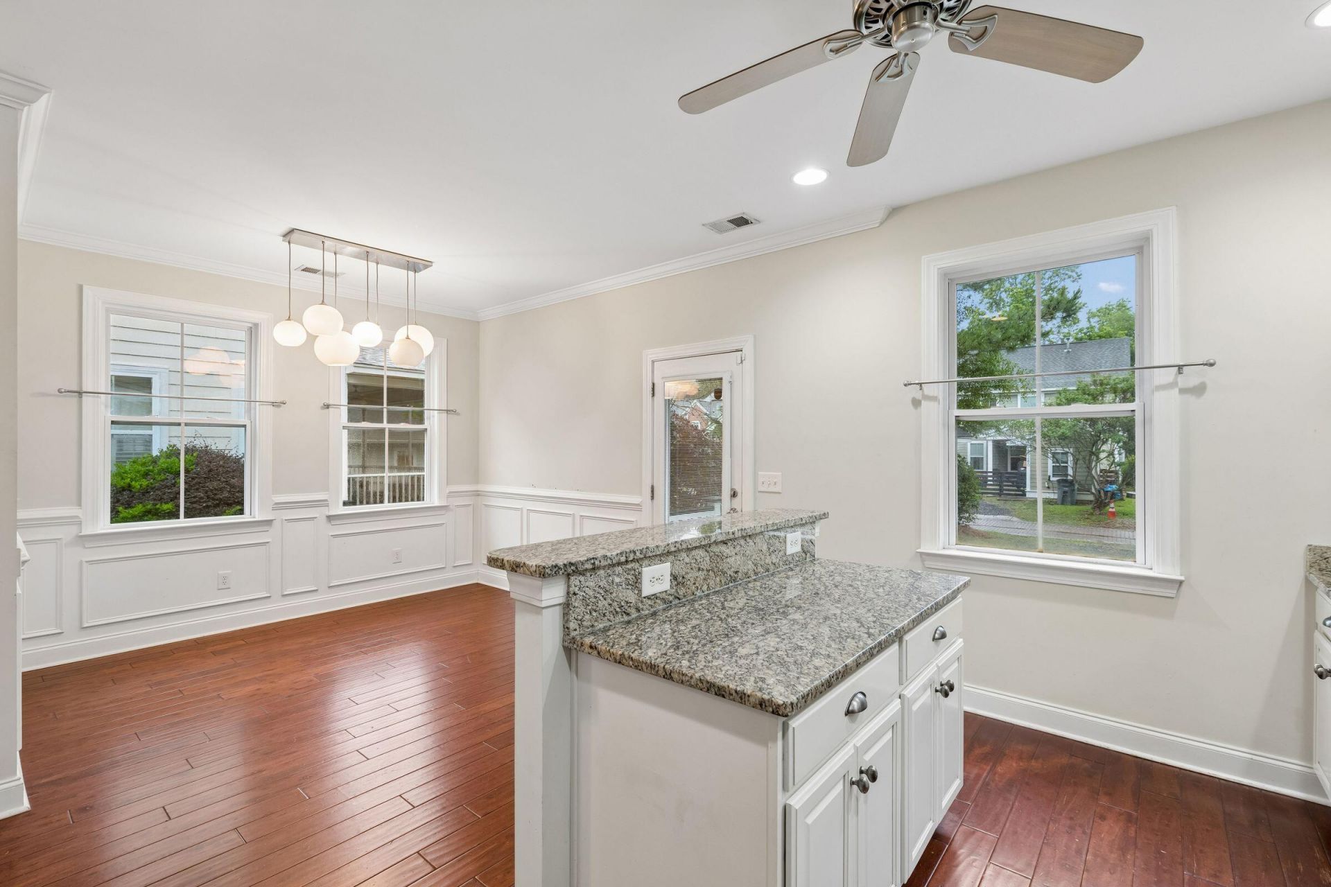 5201 Celtic Drive Photo 17
