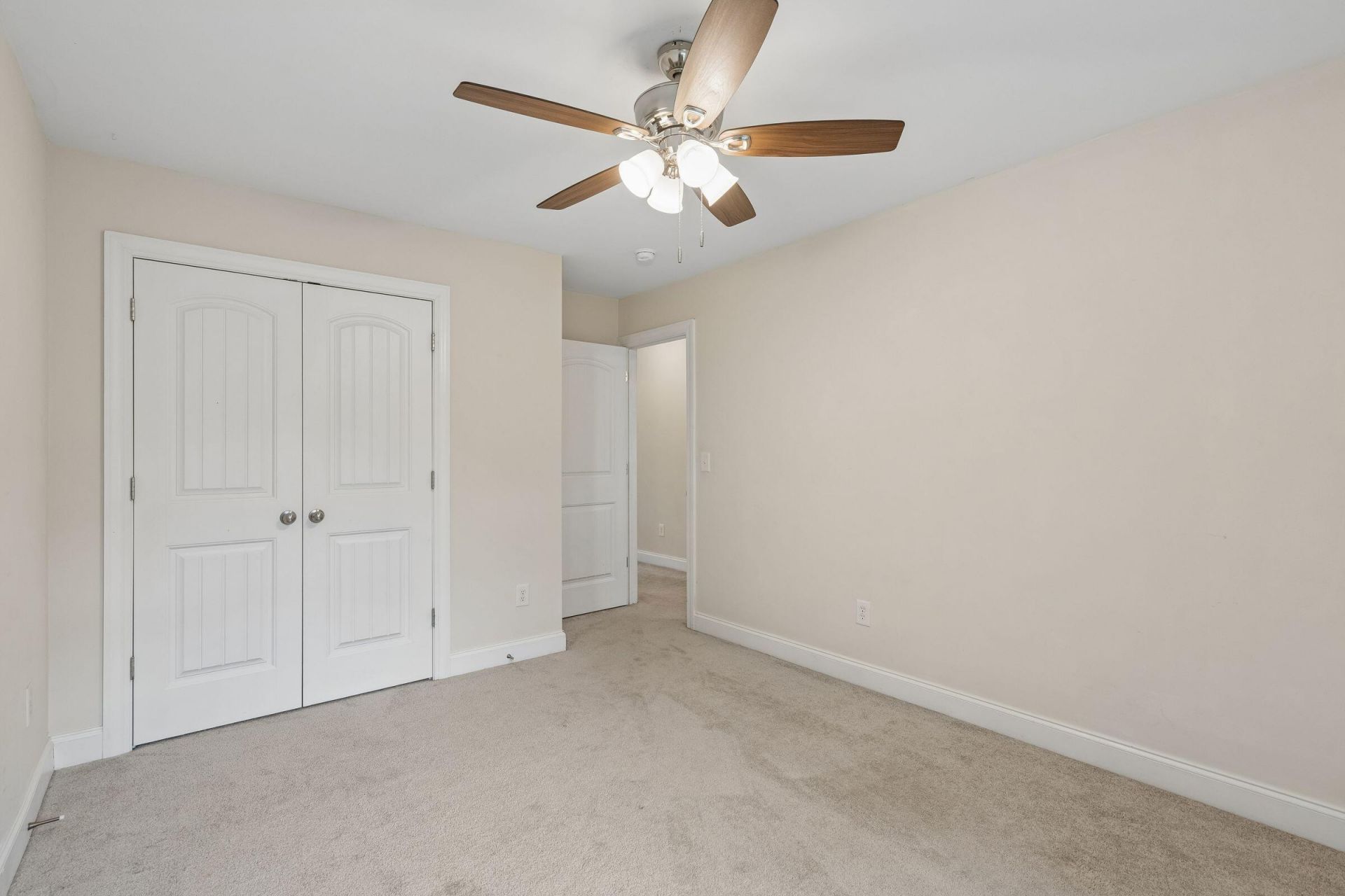 5201 Celtic Drive Photo 35