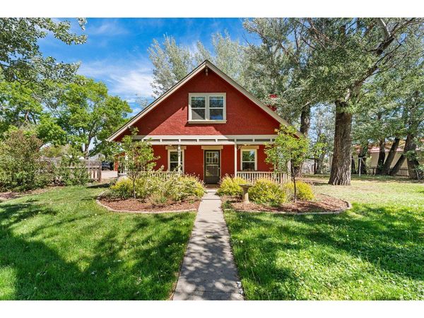 439 42nd St SW, Loveland, CO 80537
