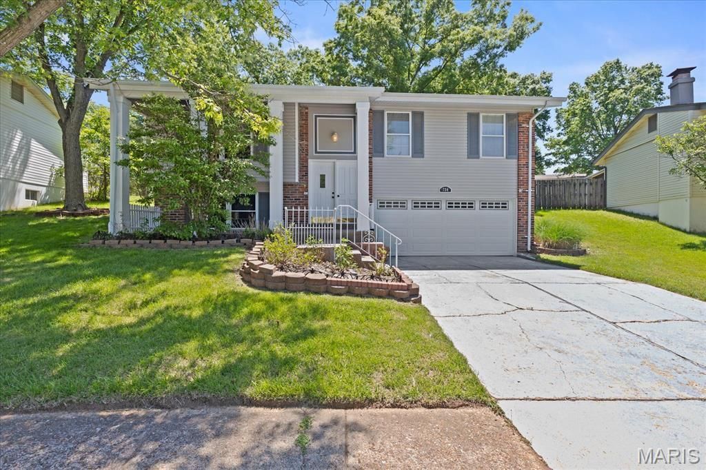 738 Village Wood Court , Ballwin, MO 63021 Main Photo