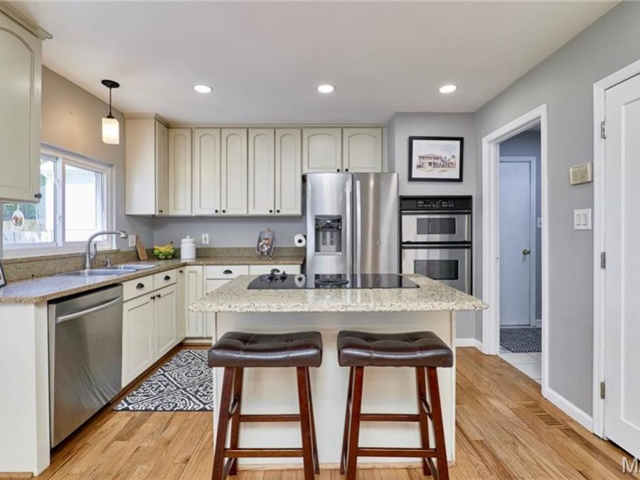 Property Image 16