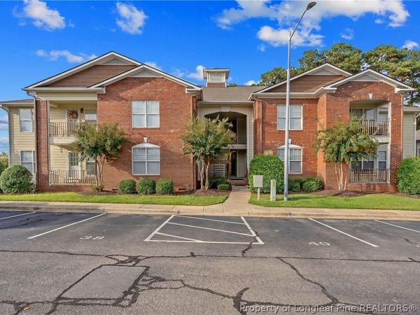 401 Meadowland Court, Unit 4, Hope Mills, NC 28348