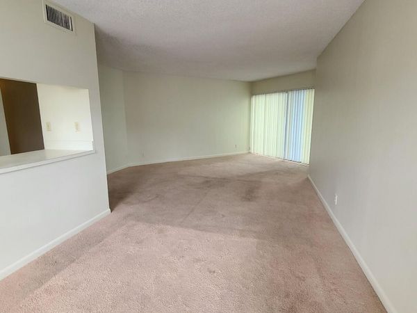 1720 N Congress Avenue, Unit 402, West Palm Beach, FL 33401