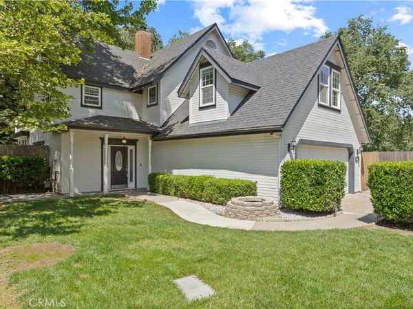 821 Victorian Park, Chico, CA 95926