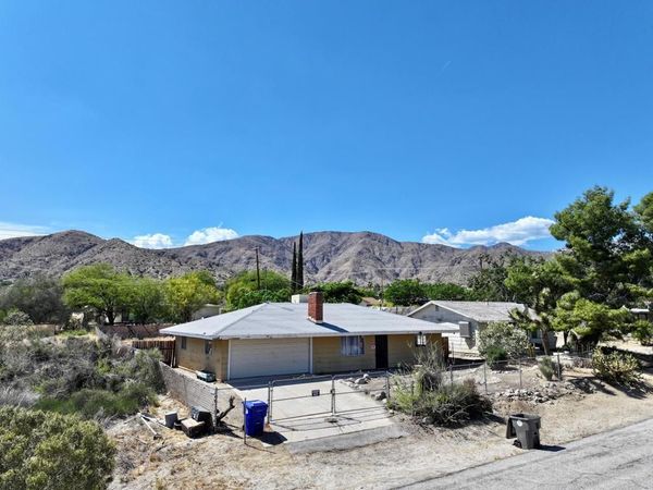 10934 Knobb Avenue, Morongo Valley, CA 92256