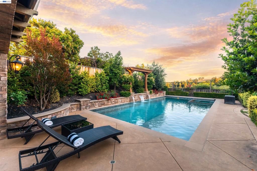 326 Golden Grass Dr, Alamo, CA 94507 Main Photo