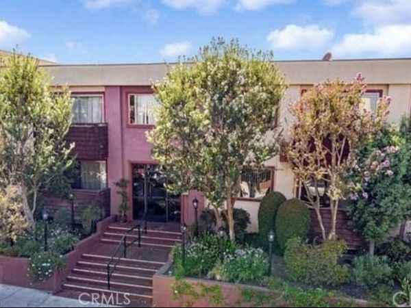 5403 Newcastle, Unit 8, Encino, CA 91316