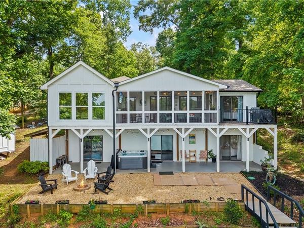 214 Sugar Cane Drive, Hartwell, GA 30643