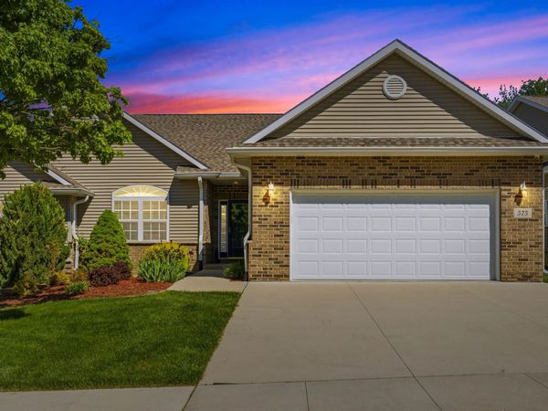 575 Woodland Ridge, Dubuque, IA 52003